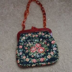 Floral Vintage-Inspired Change Purse